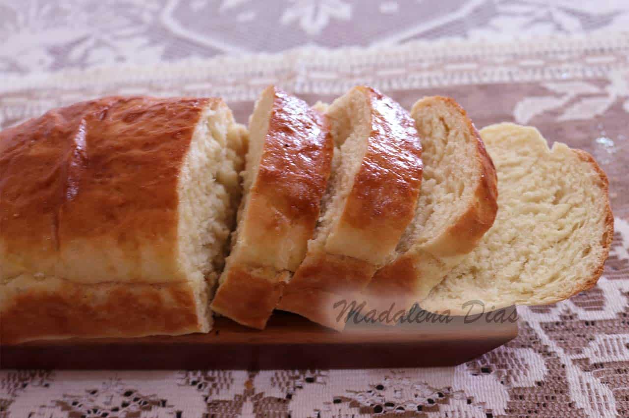 PAO DE FORMA DE MANDIOCA