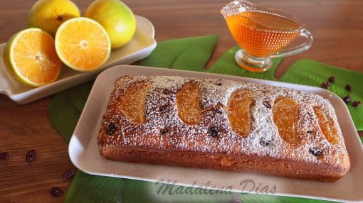 FOTO BOLO LARANJA COM UVAS PASSAS